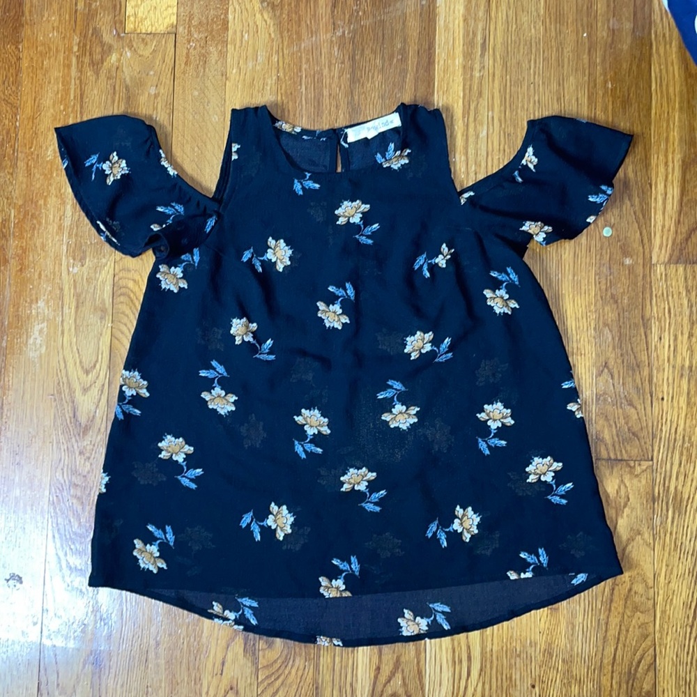 Floral Cold Shoulder Top